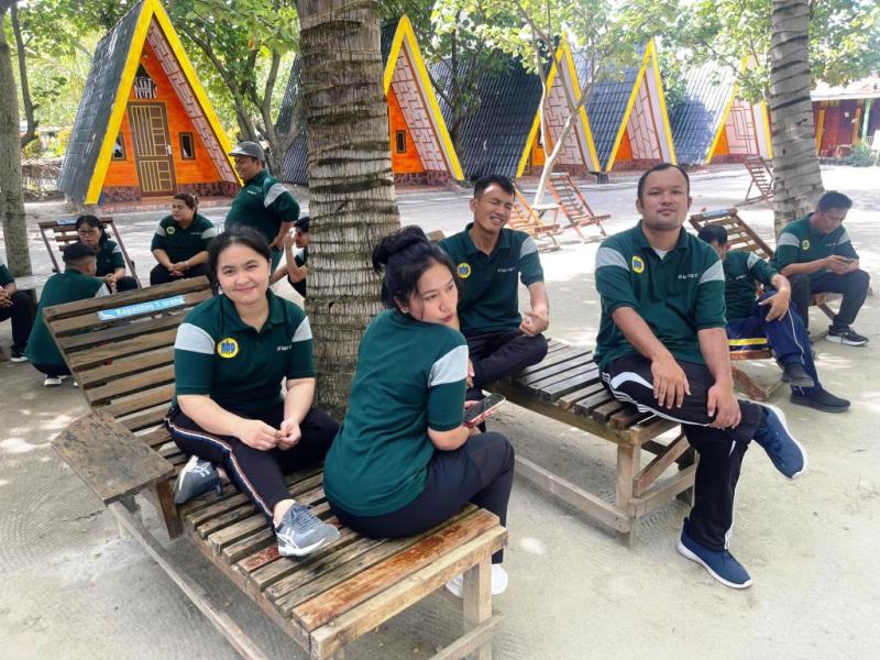 Gbr 12 - Gathering Company