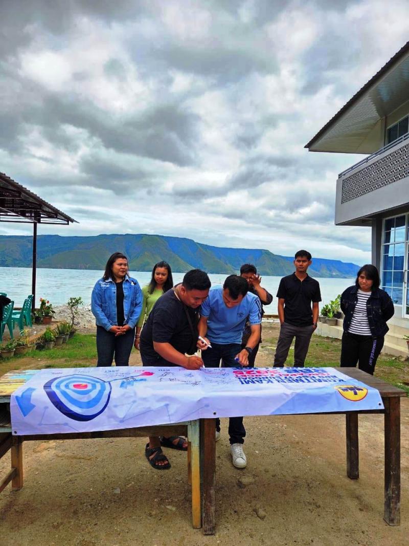 Gbr 17 - Gathering Company